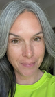 Luciane, 29